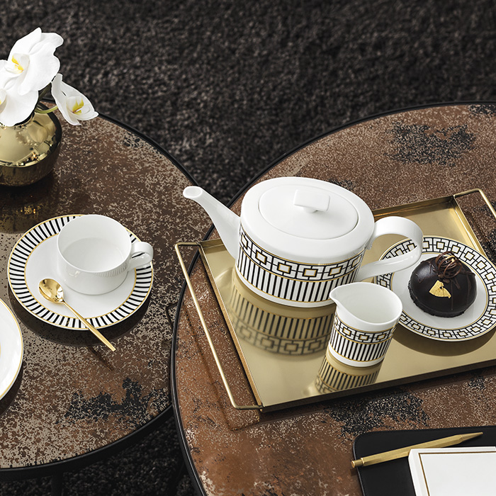 MetroChic coffee, teapot, 1.2l, white. black. gold